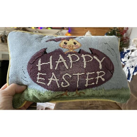 Tag Cut Other - Vintage Easter Decorative Tapestry Pillow Happy Easter Chick, Cracked Egg